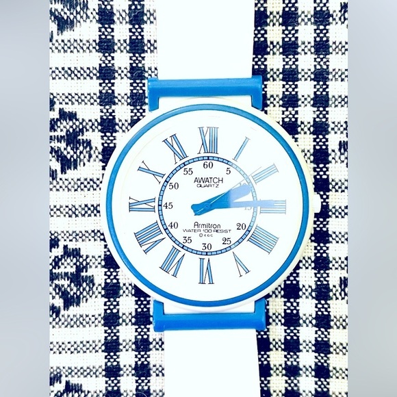 ARMITRON Rare Vintage 1990s AWATCH Quartz Analog Water Resistance 100 White Blue - Picture 2 of 6